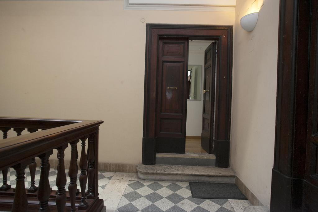 House Paganica Apartment Rome