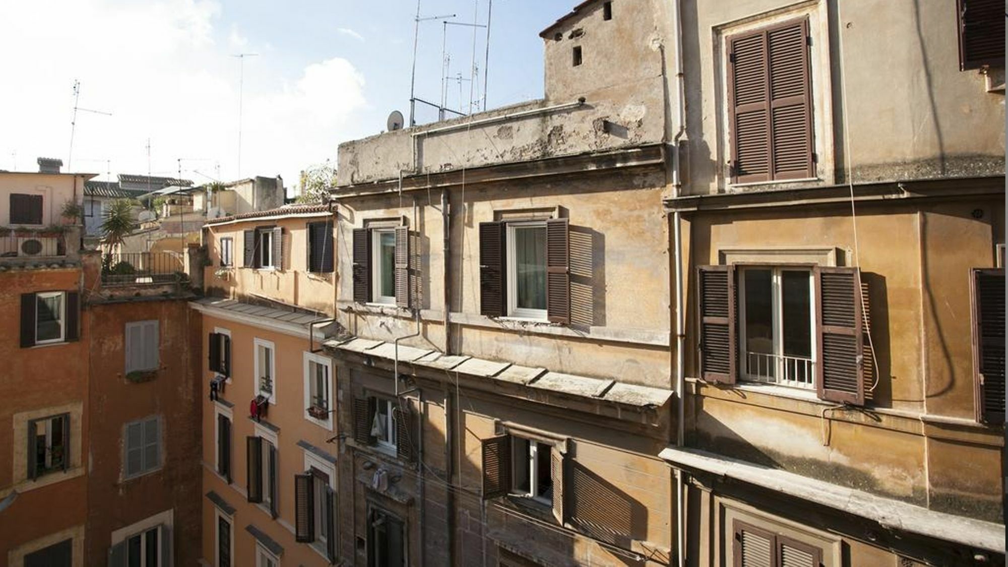 House Paganica Apartment Rome